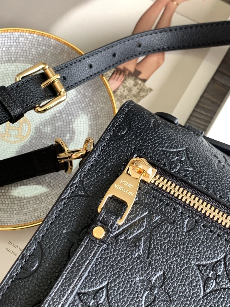 Durable LX Satchel Bags 7210