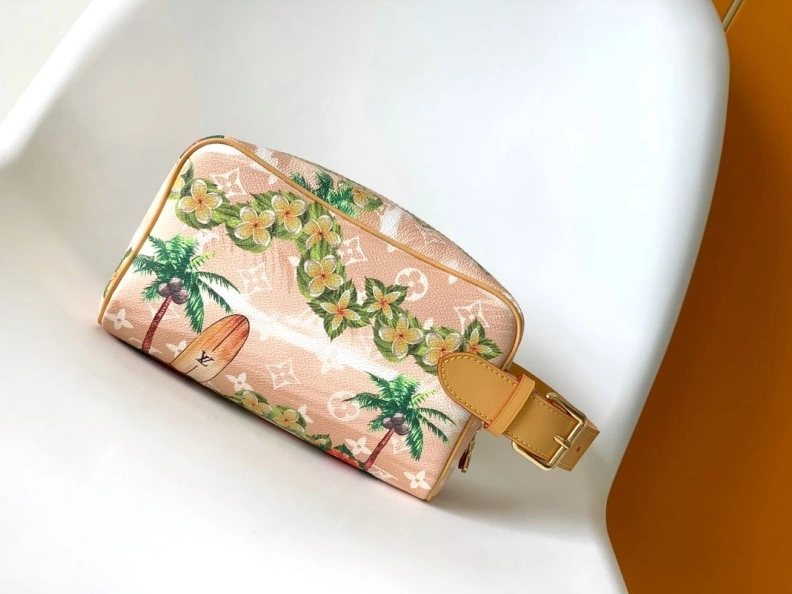 Resilient LX Cosmetic Bags 7369