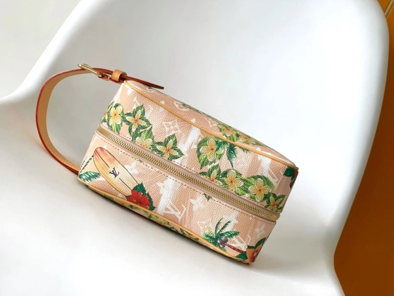 Resilient LX Cosmetic Bags 7369