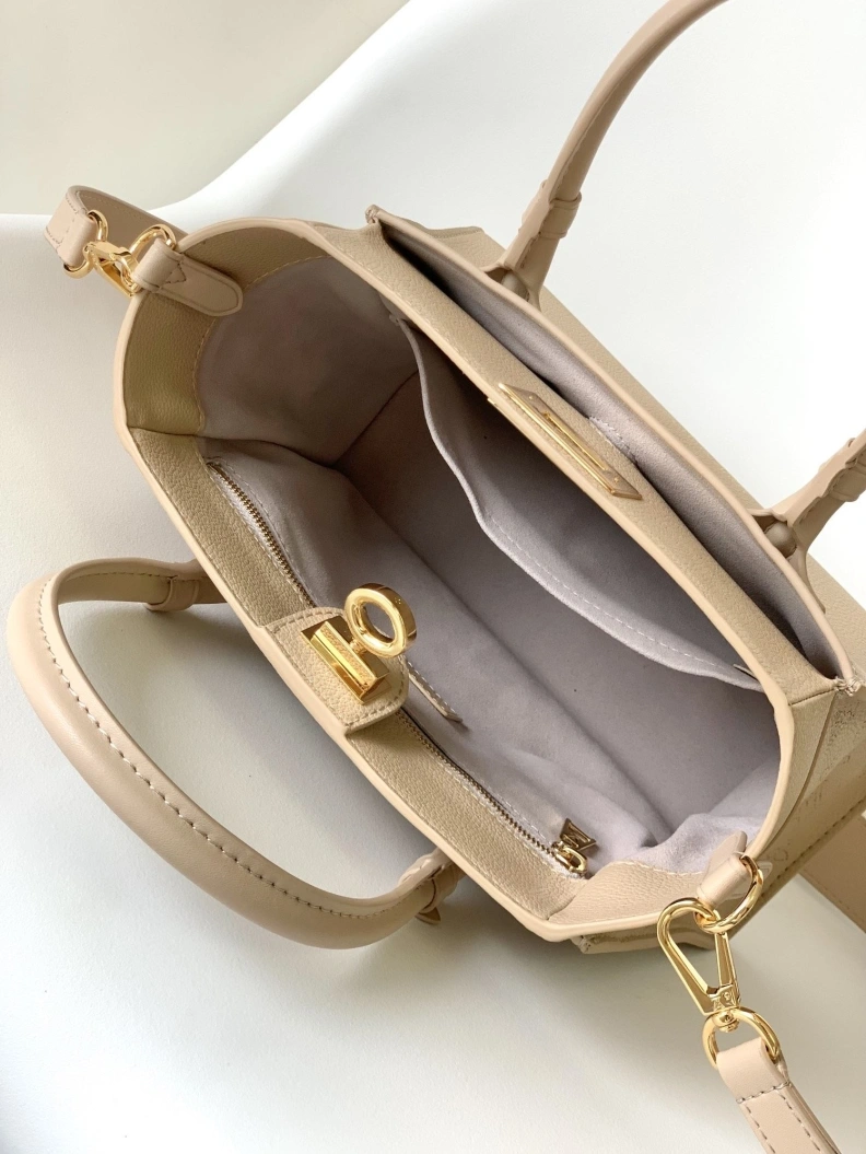 Affordable LX Shopping Bags 7060
