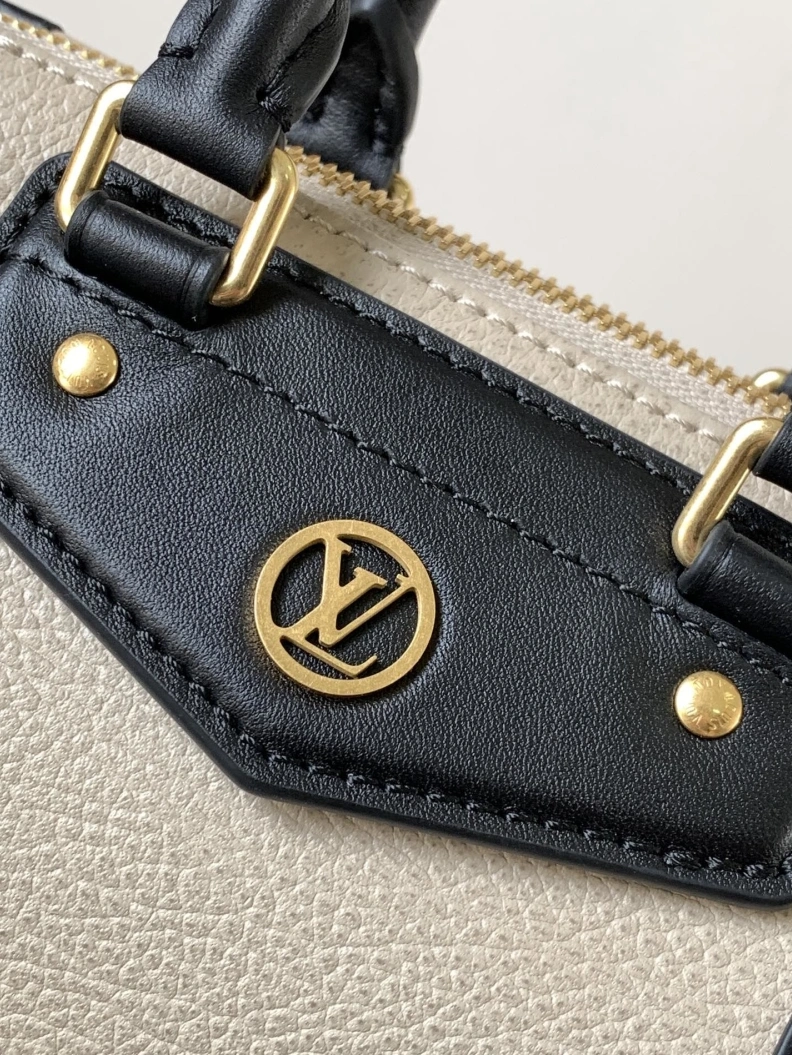 Bright LX Top Handle Bags 6872