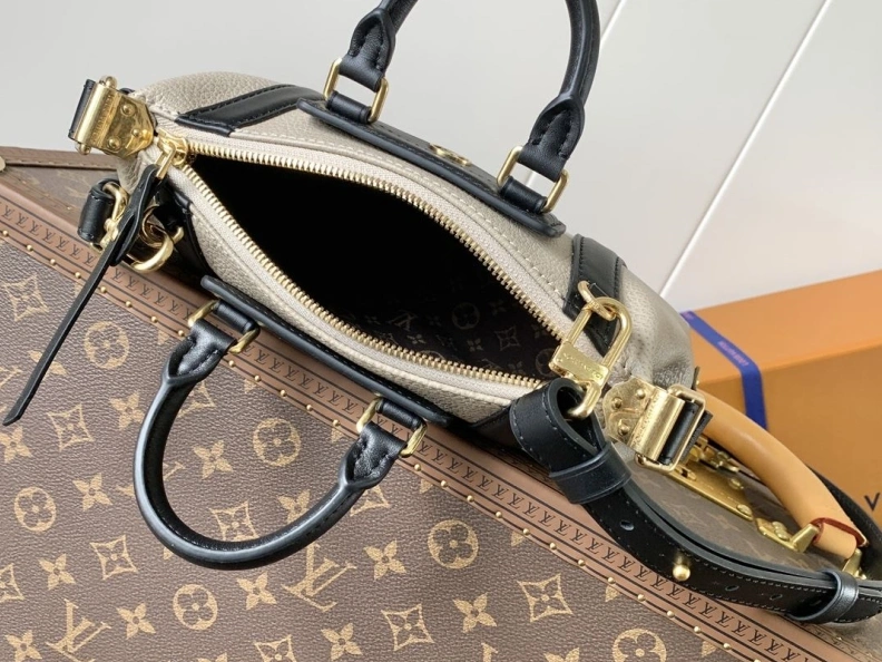 Bright LX Top Handle Bags 6872