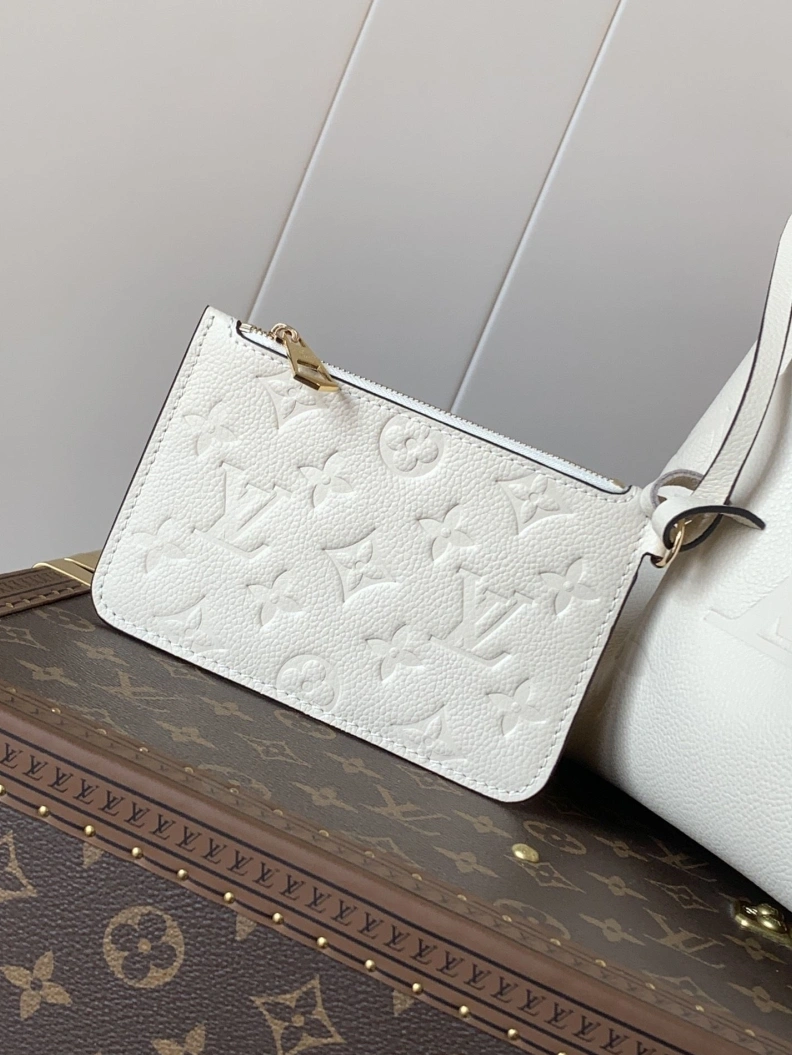 LX Top Handle Bags Sophisticated 6882