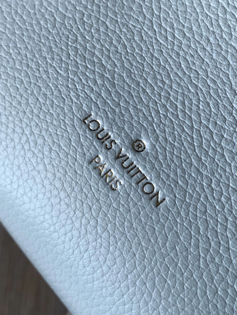 Lightweight LX Box Bags 7483