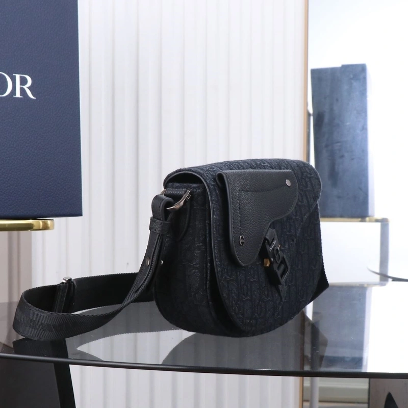 Trendsetting Dxxr Satchel bags 62874
