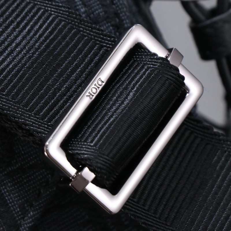 Trendsetting Dxxr Satchel bags 62874