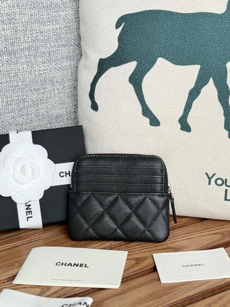 Resilient Chxnxl Wallets 30042