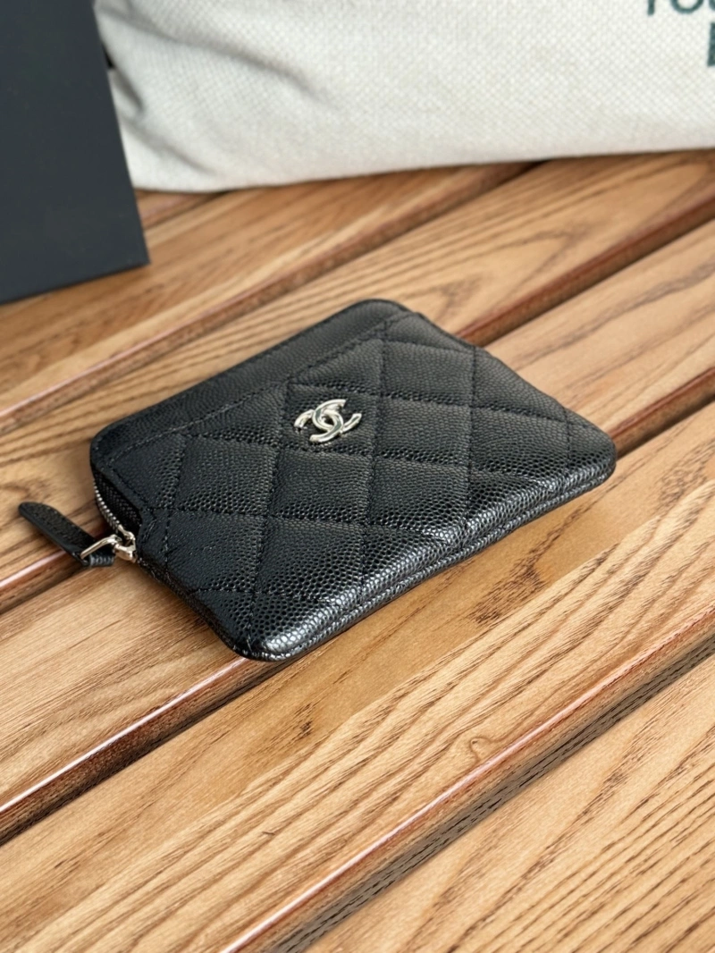 Resilient Chxnxl Wallets 30042