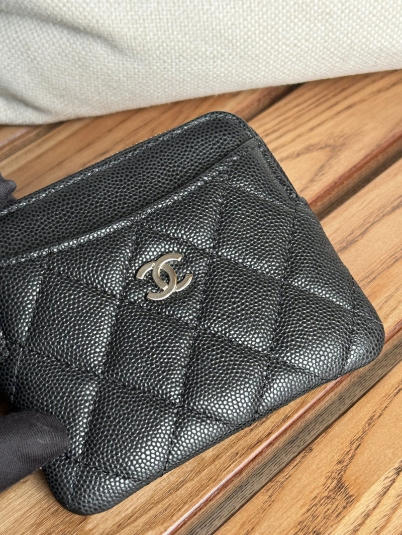 Resilient Chxnxl Wallets 30042