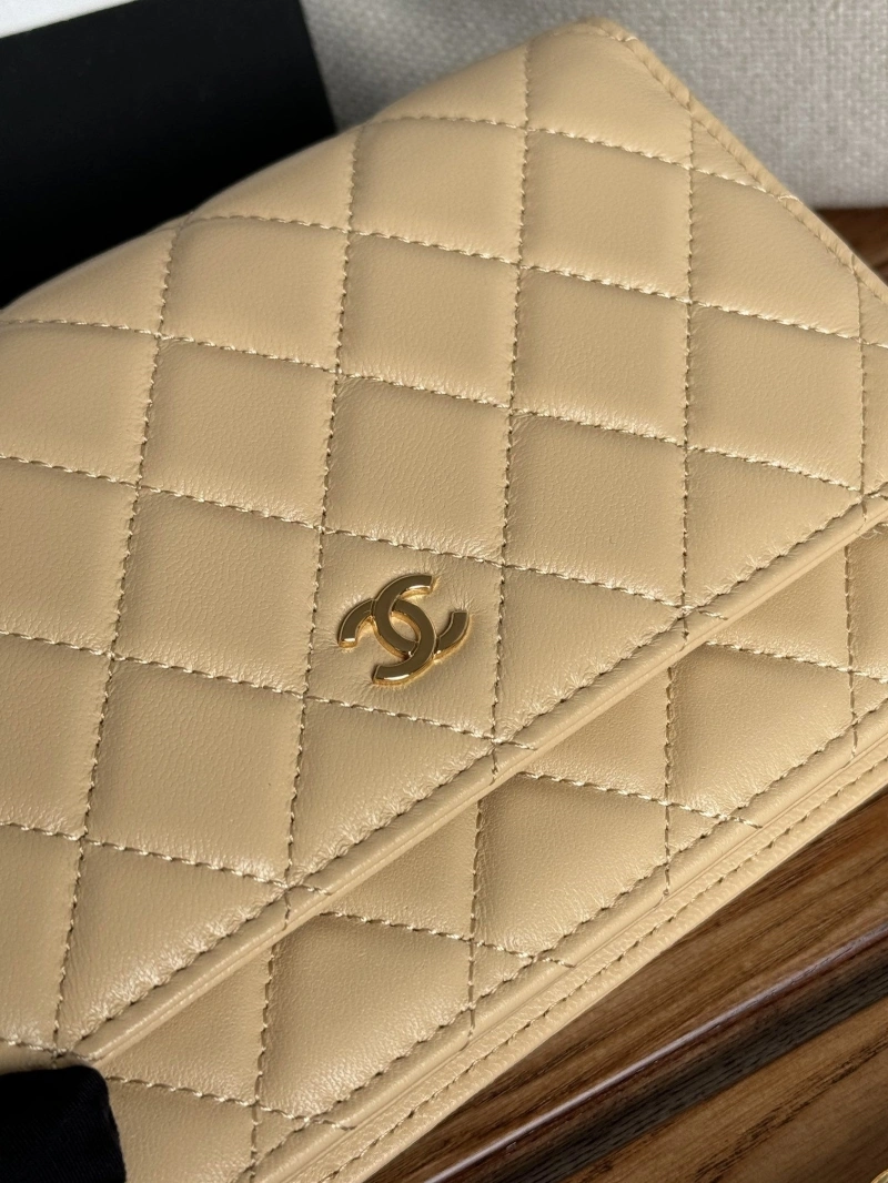 Comfortable Chxnxl Wallets 30023