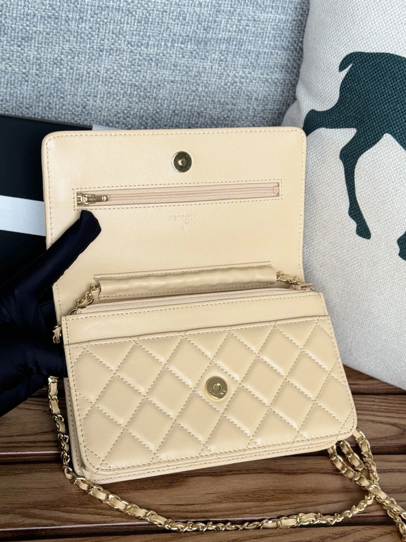 Comfortable Chxnxl Wallets 30023