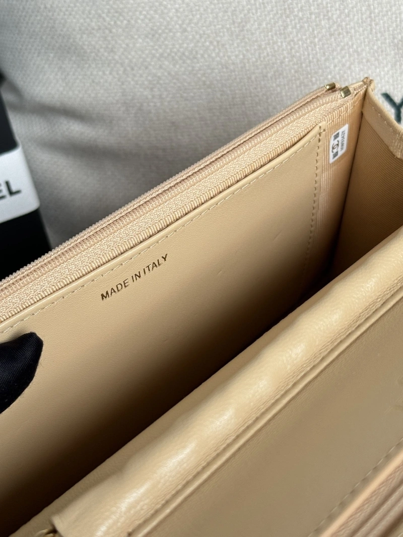 Comfortable Chxnxl Wallets 30023