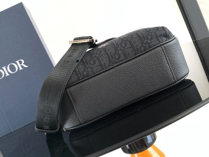 Versatile Dxxr Satchel bags 62859