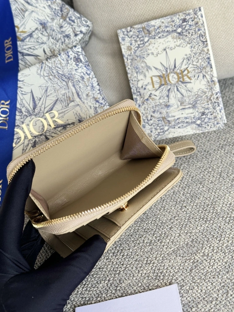 EyeCatching Dxxr Wallets 62746
