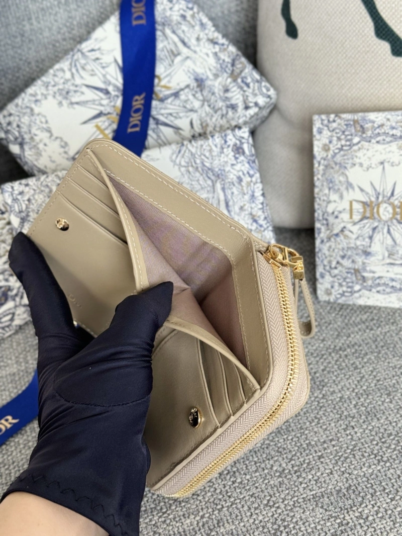 EyeCatching Dxxr Wallets 62746