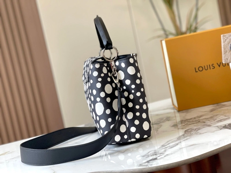 Flexible LX Caxucines Bags 22571