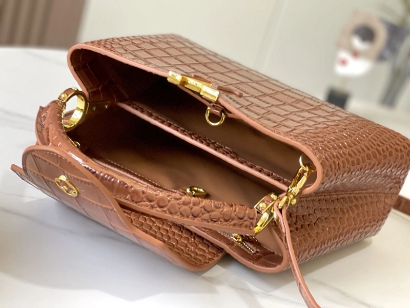 Fashionable LX Caxucines Bags 22550