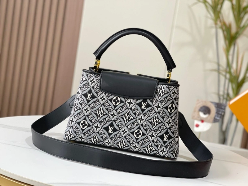 Flexible LX Caxucines Bags 22529