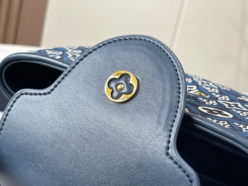 LX Caxucines Bags SportInspired 22517
