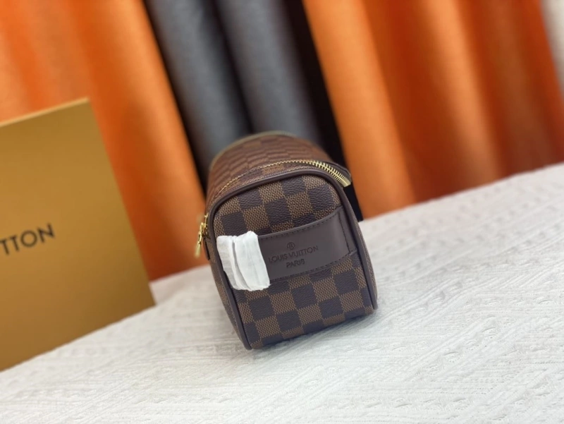 LX Cosmetic Bags Bold 22370