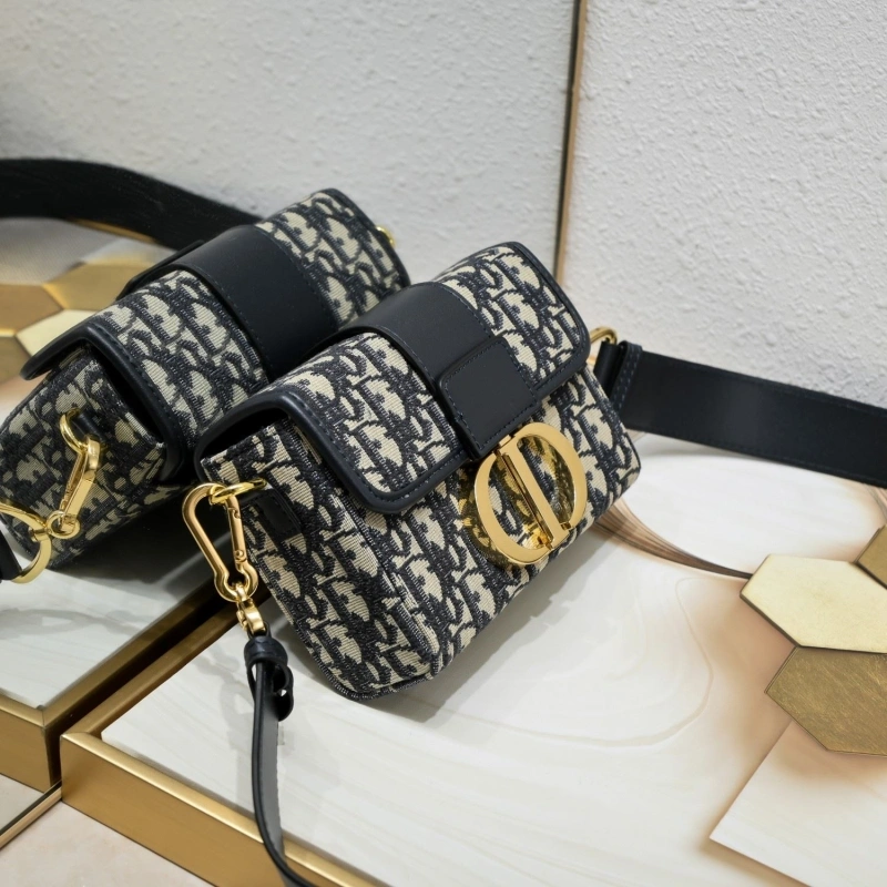 Dxxr Satchel bags Vibrant 62696