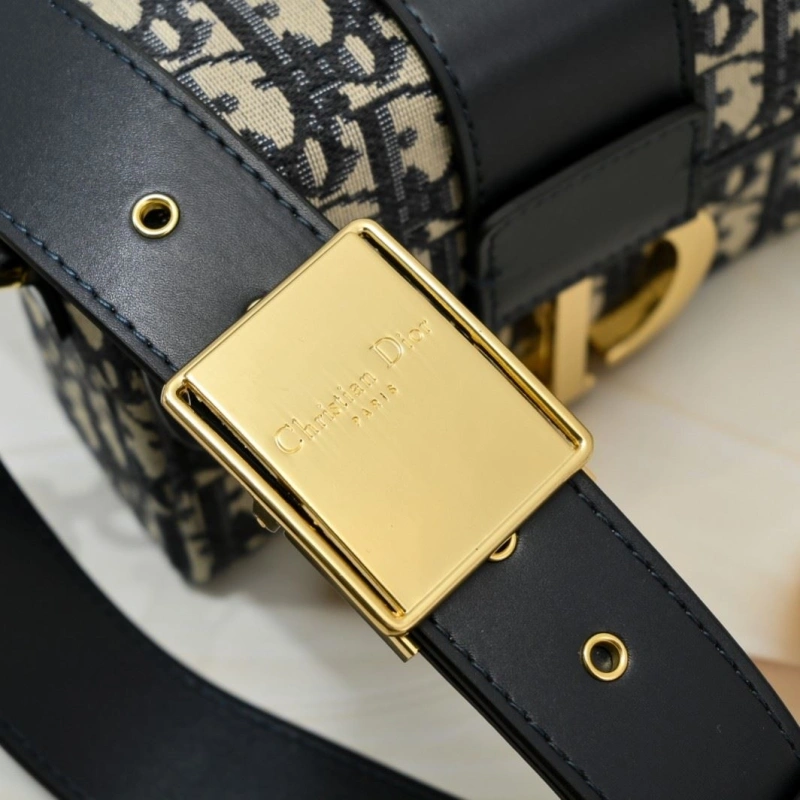 Dxxr Satchel bags Vibrant 62696