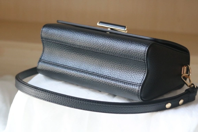 Trendsetting LX Twist Denim Bags 22289