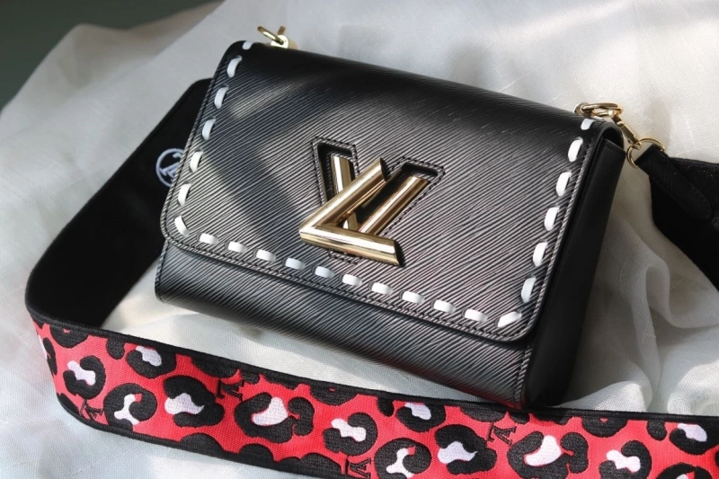 LX Twist Denim Bags Classic 22261