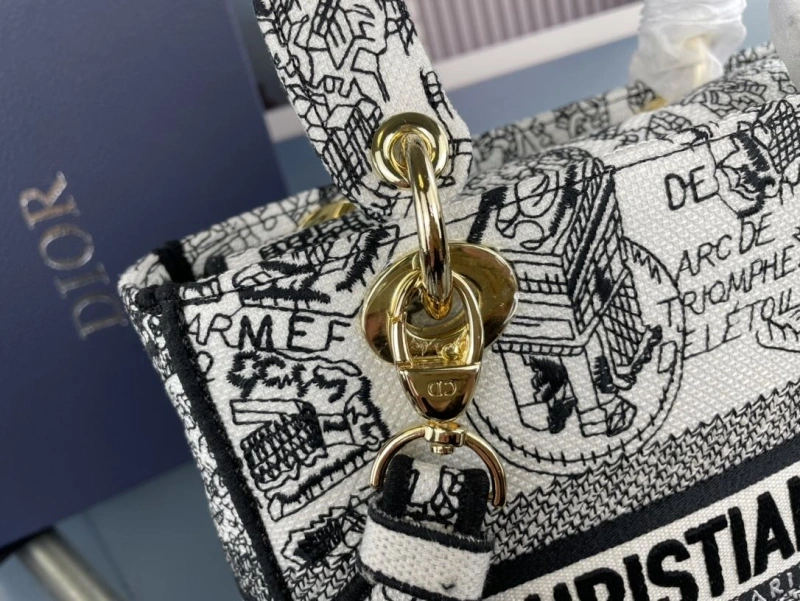 Comfortable Dxxr Shopping Bags 62531