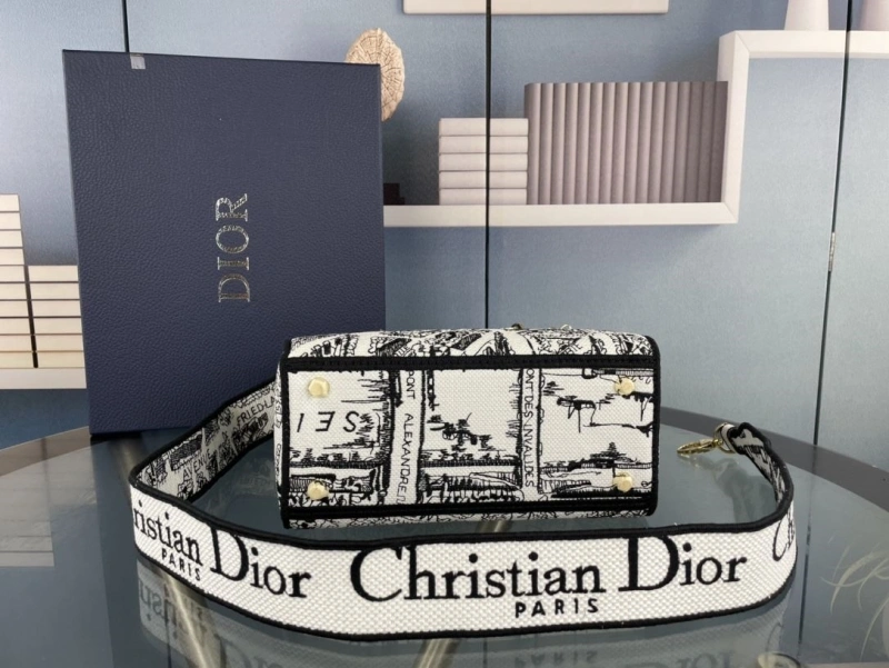Comfortable Dxxr Shopping Bags 62531