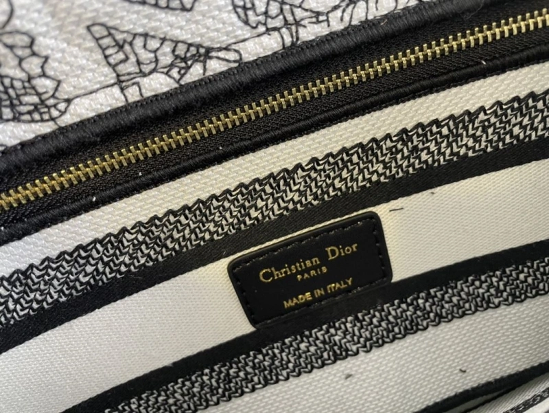 Comfortable Dxxr Shopping Bags 62531