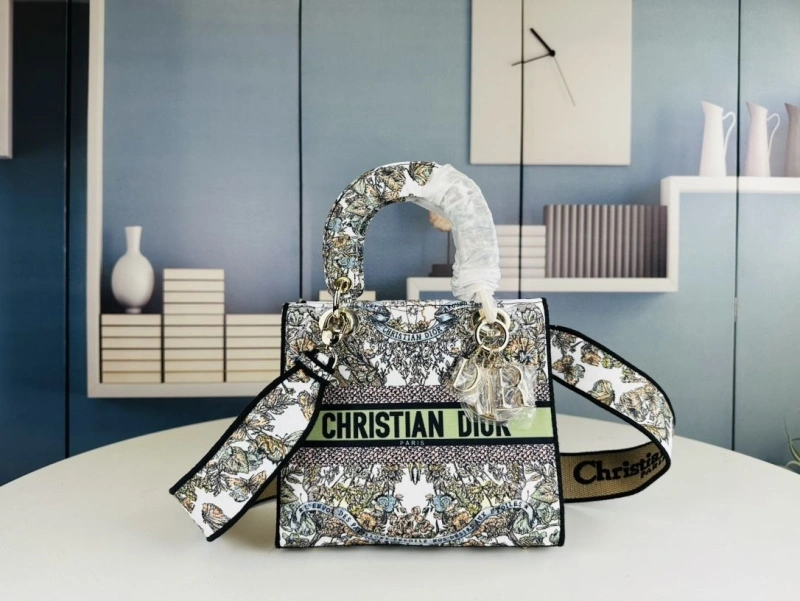 EyeCatching Dxxr Shopping Bags 62529