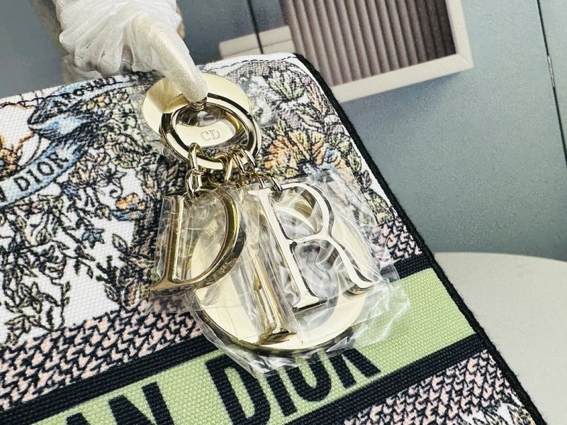 EyeCatching Dxxr Shopping Bags 62529