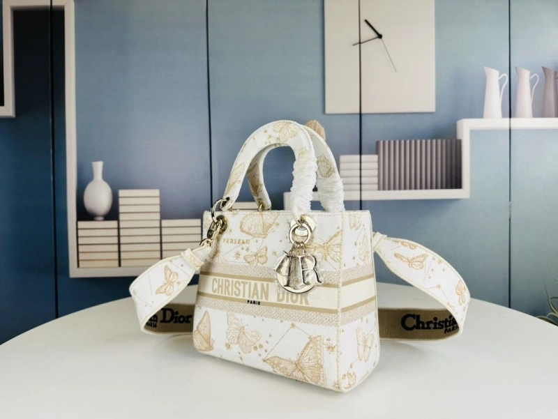 Minimalist Dxxr Shopping Bags 62542