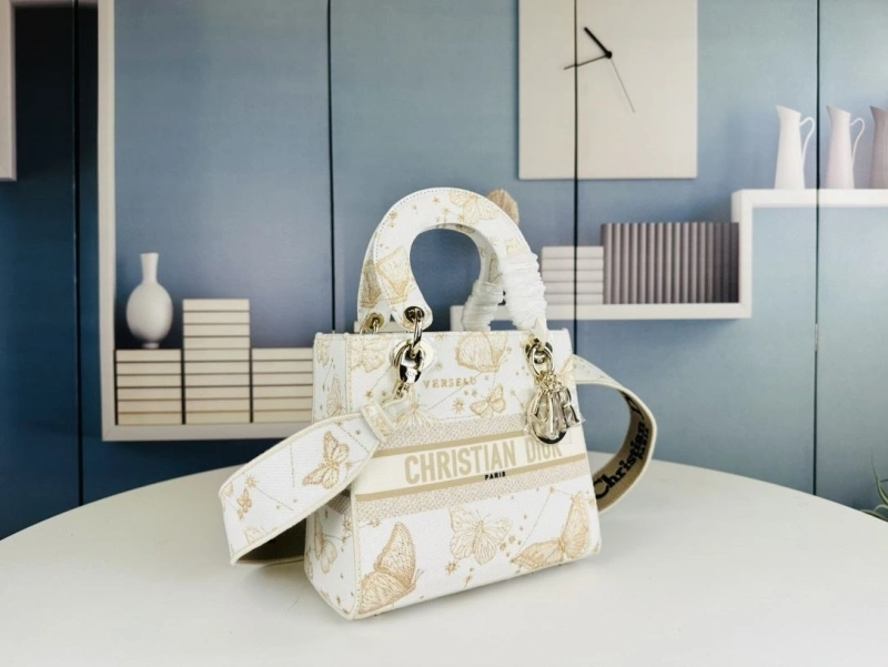 Minimalist Dxxr Shopping Bags 62542