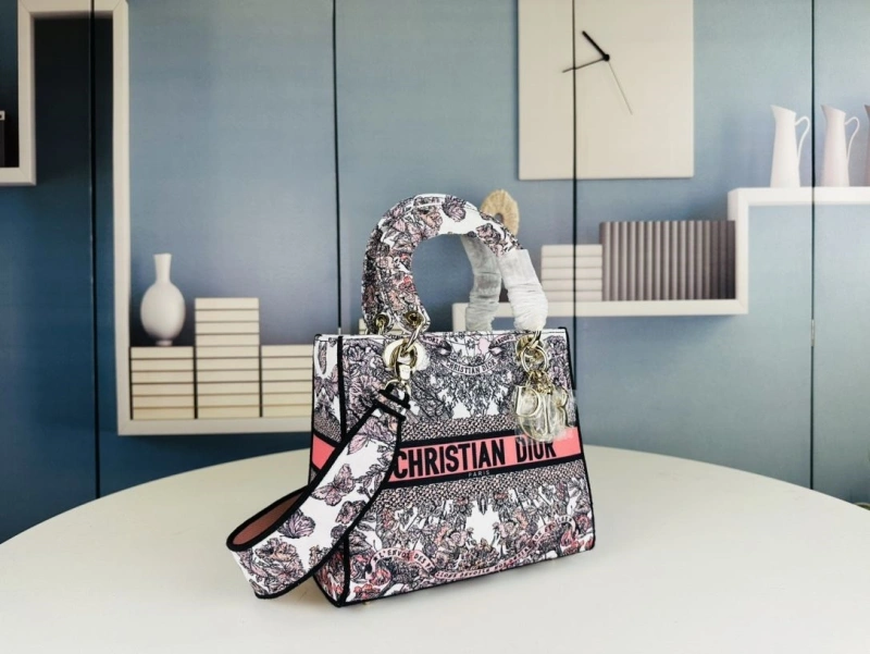 Comfortable Dxxr Shopping Bags 62557