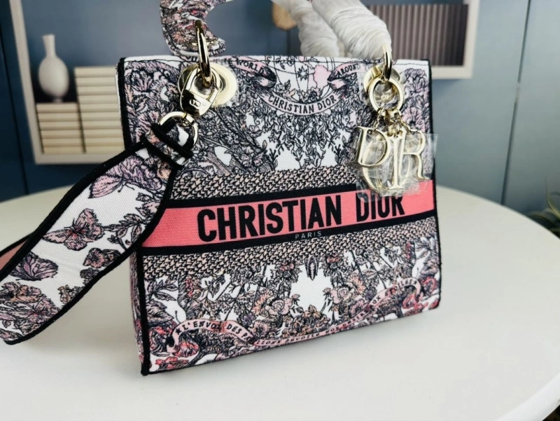 Comfortable Dxxr Shopping Bags 62557