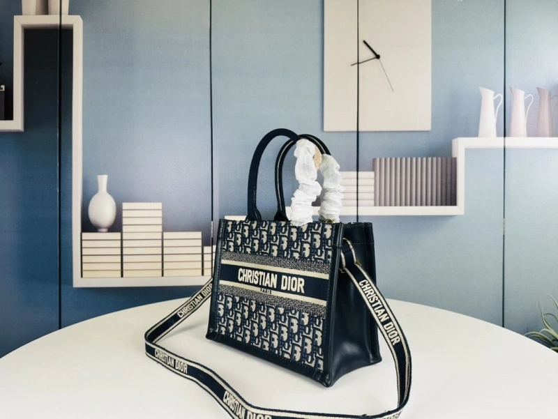 Classic Dxxr Shopping Bags 62632
