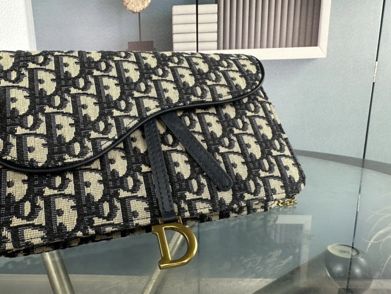 Trendsetting Dxxr Satchel bags 62658