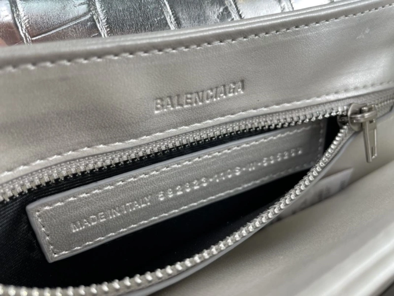 Bxlxnciaga Satchel Bags Timeless 86086
