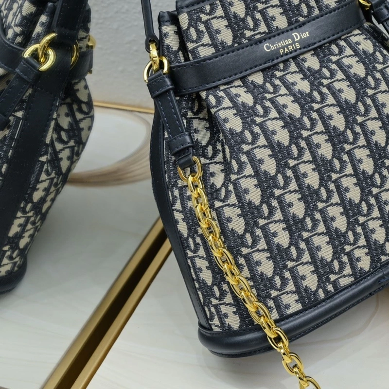 ModernLook Dxxr Top Handle Bags 62431