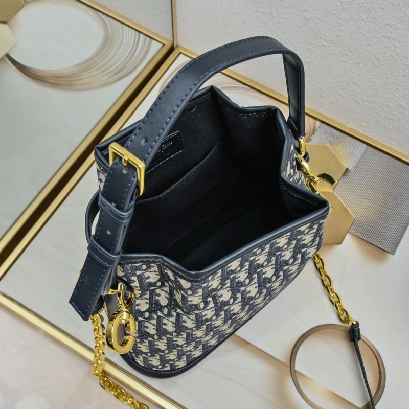 ModernLook Dxxr Top Handle Bags 62431