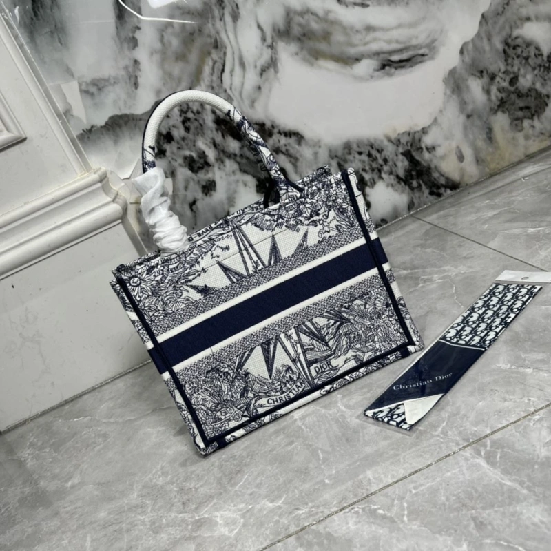 Versatile Dxxr Shopping Bags 62506