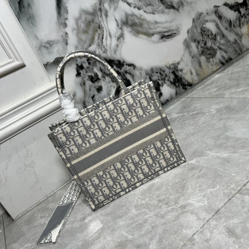 Bright Dxxr Shopping Bags 62491