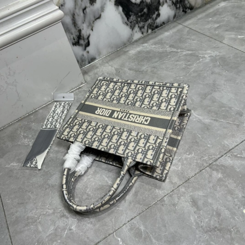 Bright Dxxr Shopping Bags 62491