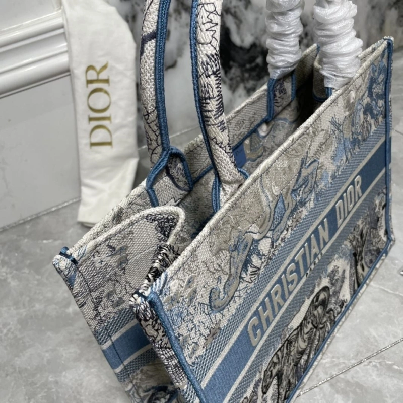 Comfortable Dxxr Shopping Bags 62494