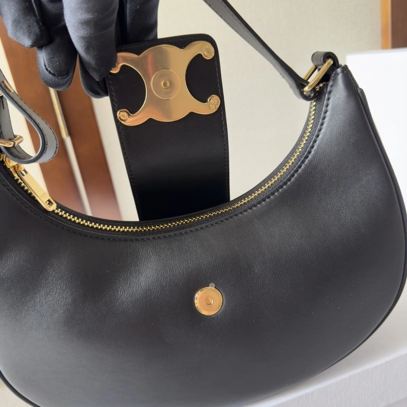 Comfortable Cxlxne Top Handle Bags 83543