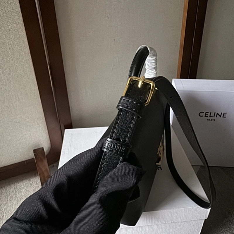 WellDesigned Cxlxne Top Handle Bags 83564