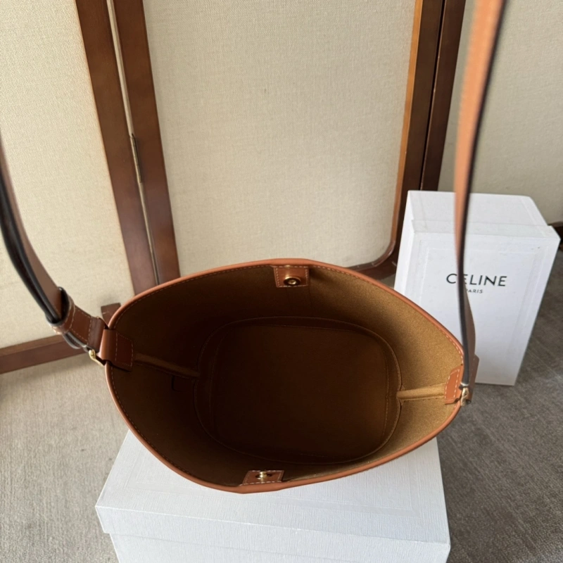 Soft Cxlxne Bucket Bags 83665