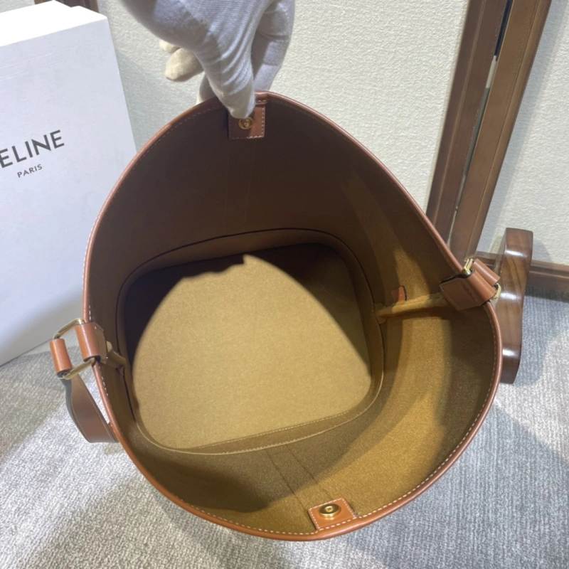 Reliable Cxlxne Bucket Bags 83682